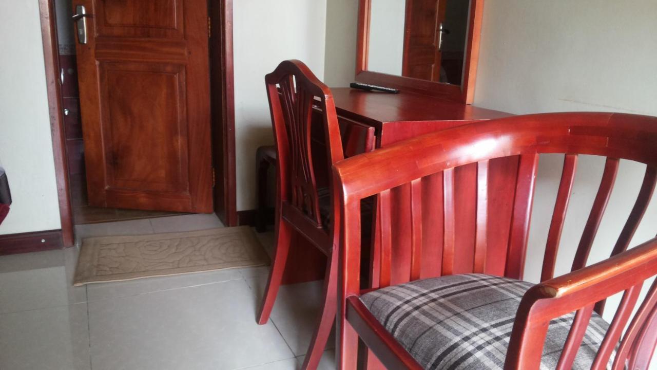 Nasera Suites Hotel Moyo Extérieur photo