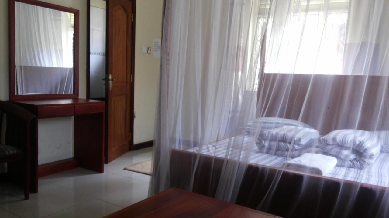 Nasera Suites Hotel Moyo Extérieur photo