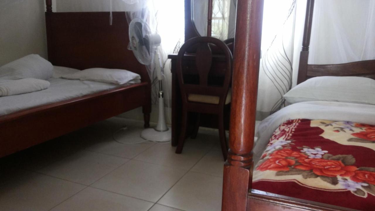Nasera Suites Hotel Moyo Extérieur photo