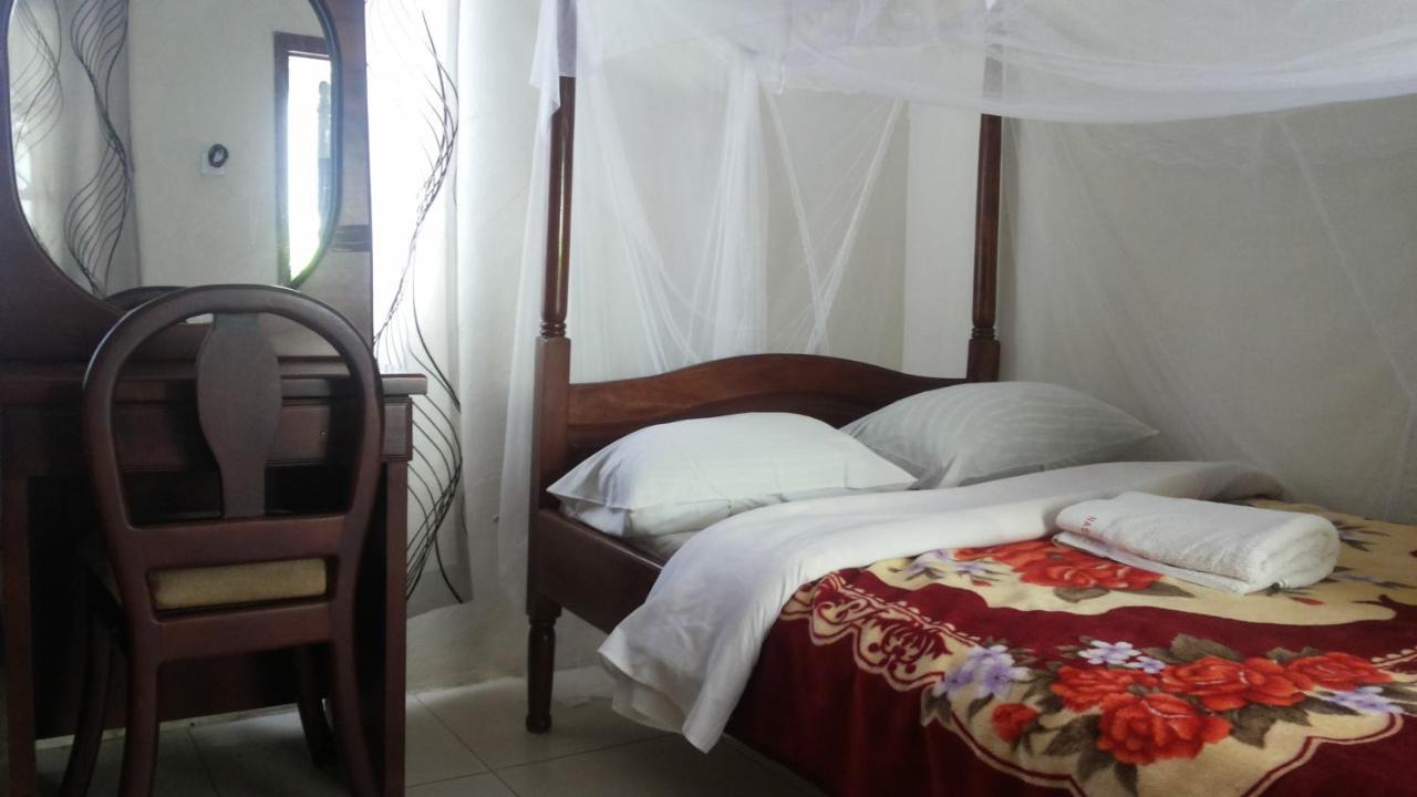 Nasera Suites Hotel Moyo Extérieur photo