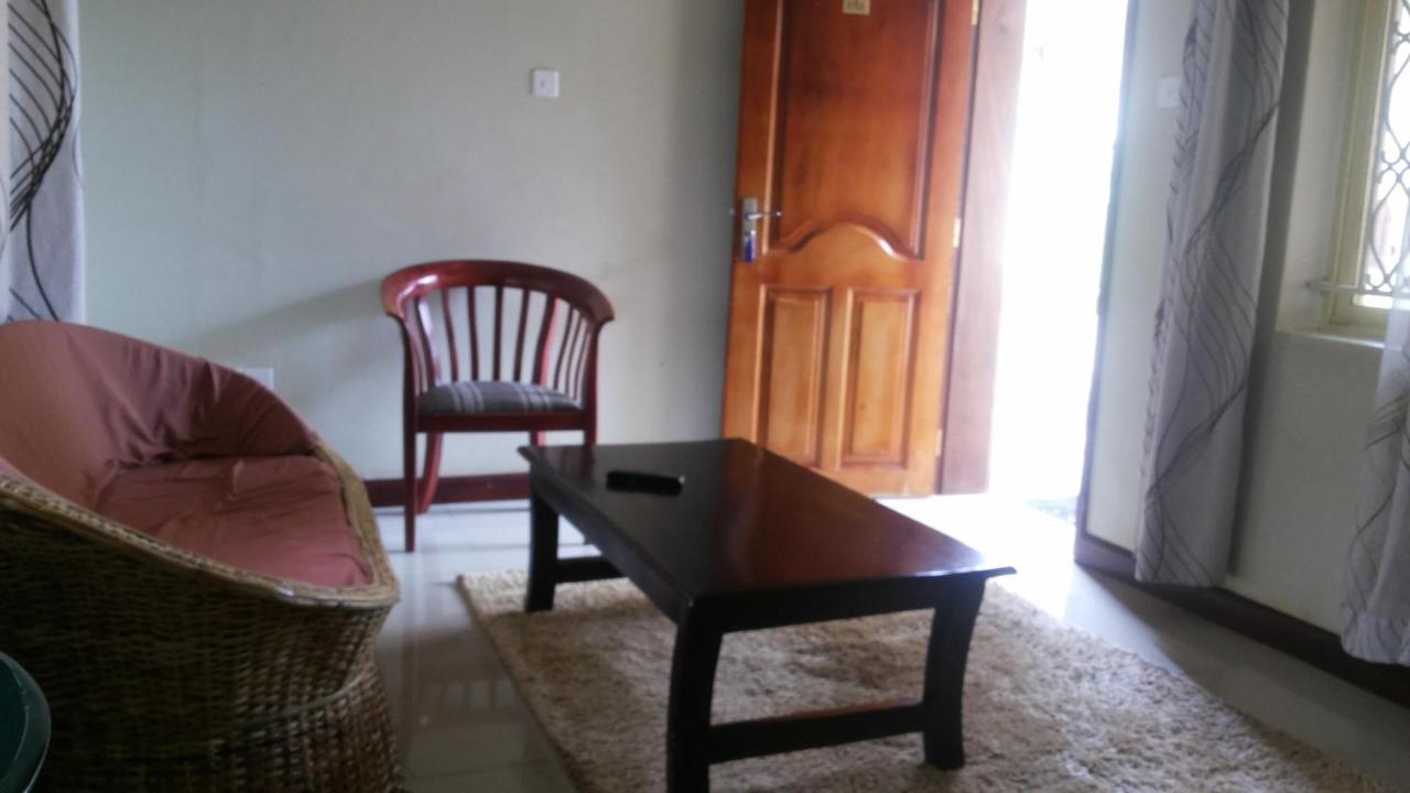 Nasera Suites Hotel Moyo Extérieur photo