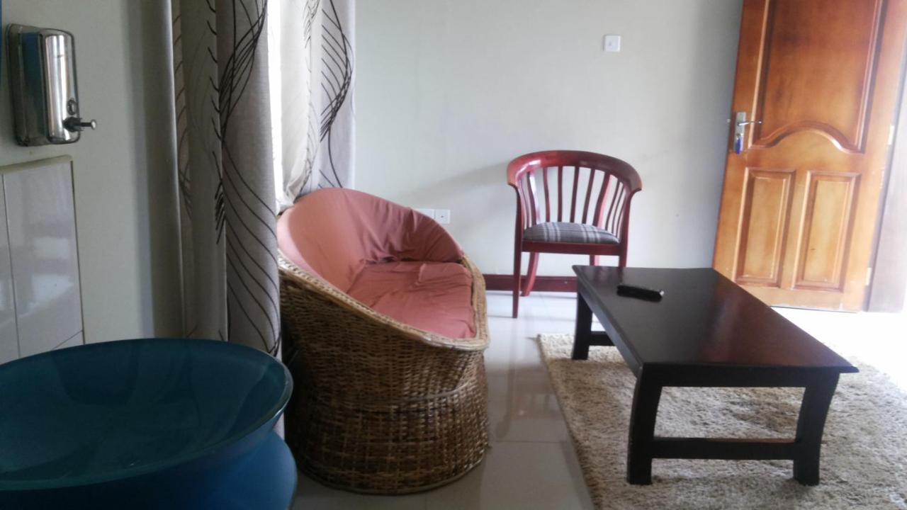Nasera Suites Hotel Moyo Extérieur photo