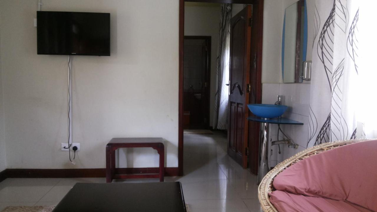 Nasera Suites Hotel Moyo Extérieur photo