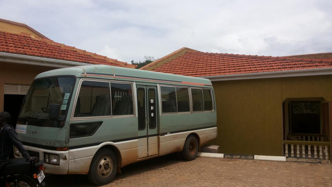 Nasera Suites Hotel Moyo Extérieur photo