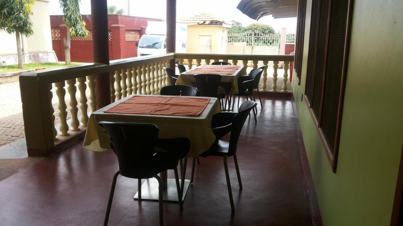 Nasera Suites Hotel Moyo Extérieur photo